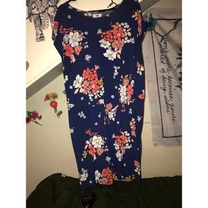 Floral summer Dress with tie string.